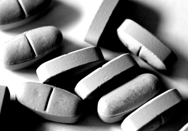 Clarithromycin là thuốc gì? Công dụng, liều dùng
